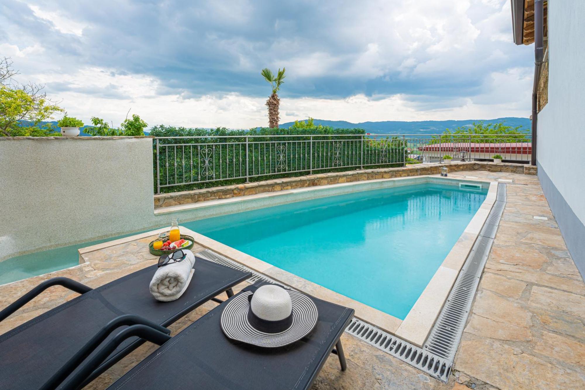 Holiday Home Belveder Motovun With Heated Pool 리바데 외부 사진