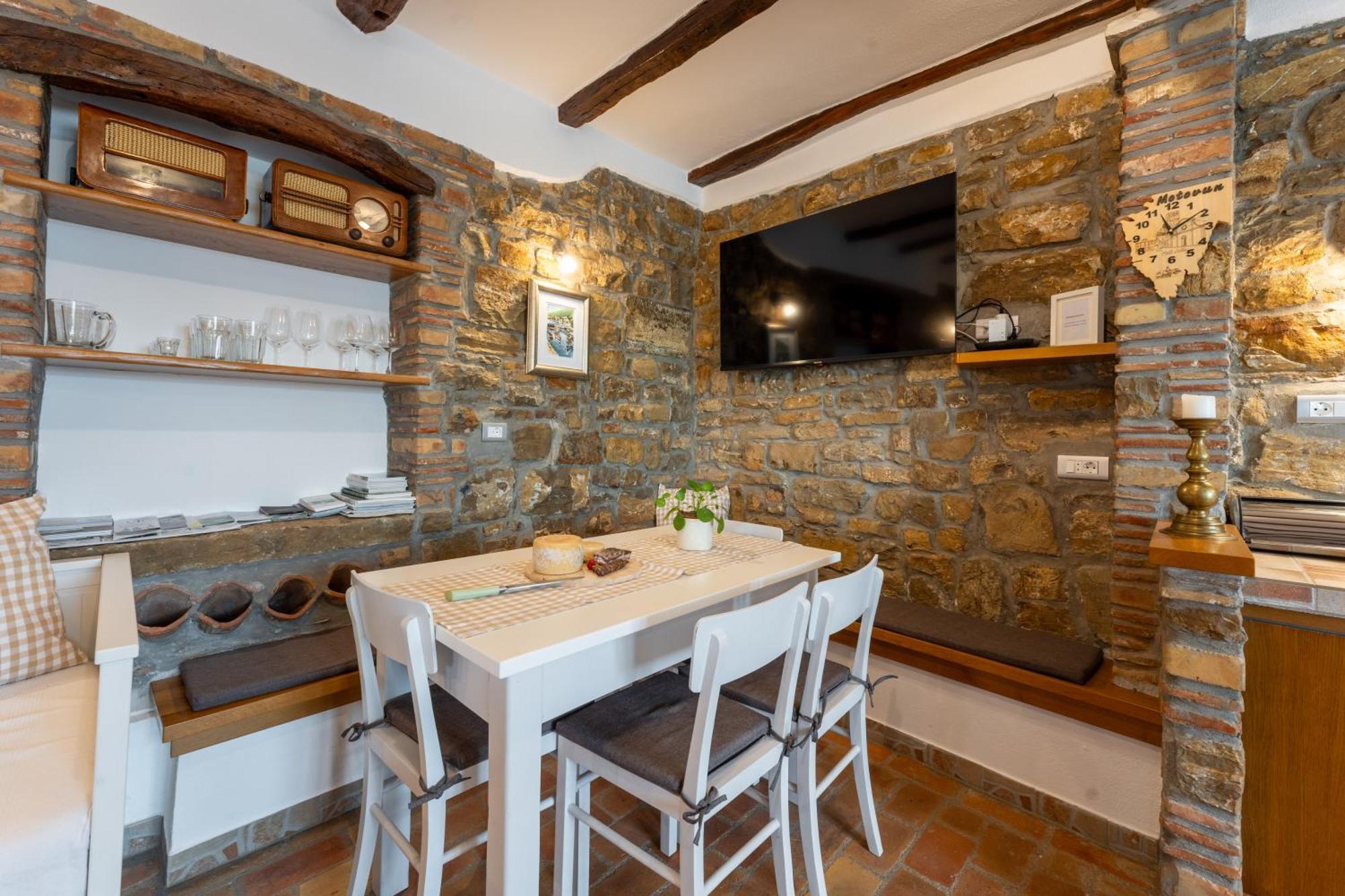 Holiday Home Belveder Motovun With Heated Pool 리바데 외부 사진